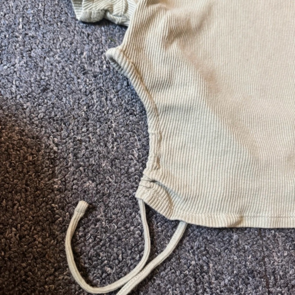 H&M Scrunched Cropped Top - Picture 3 of 4